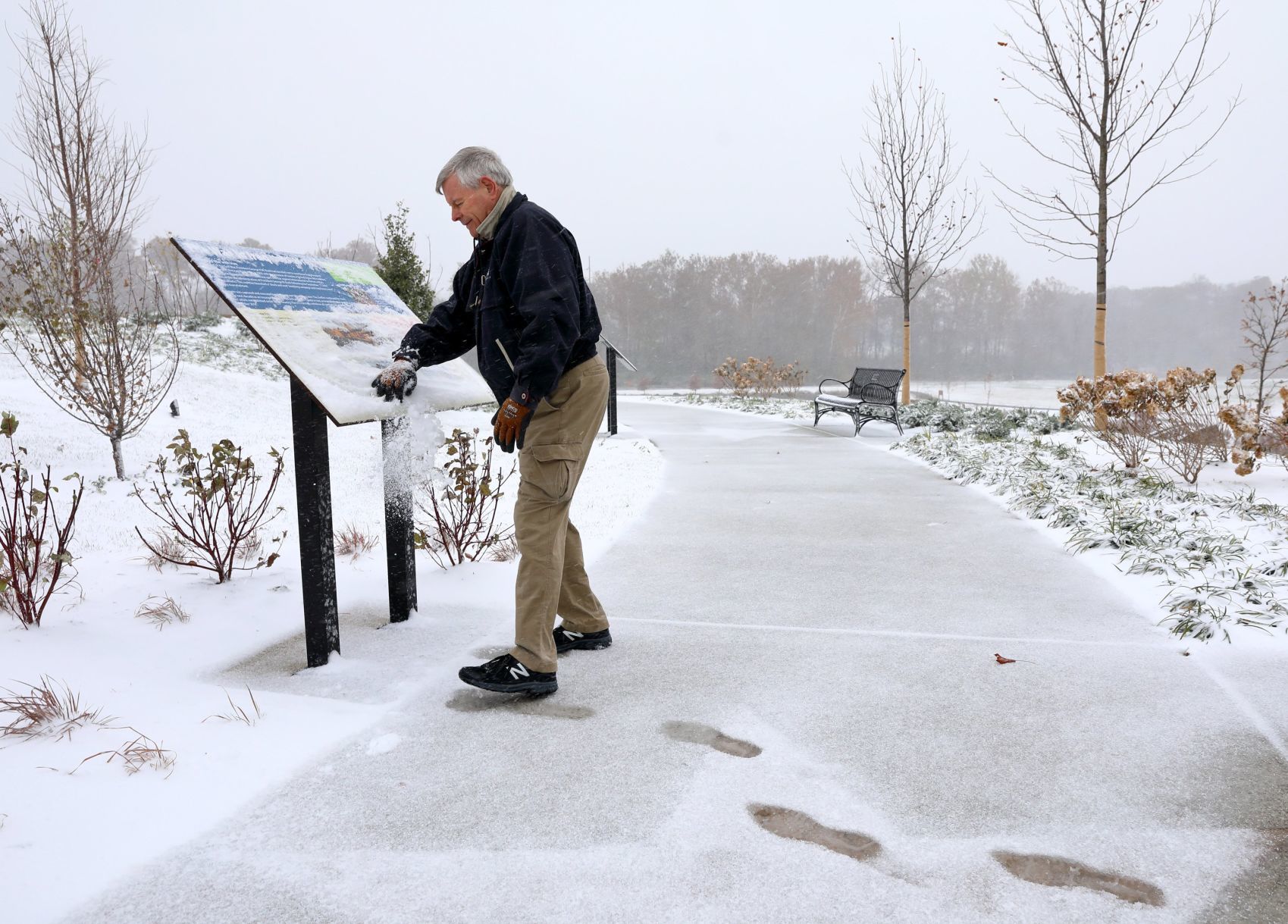Snow falls in mid-November